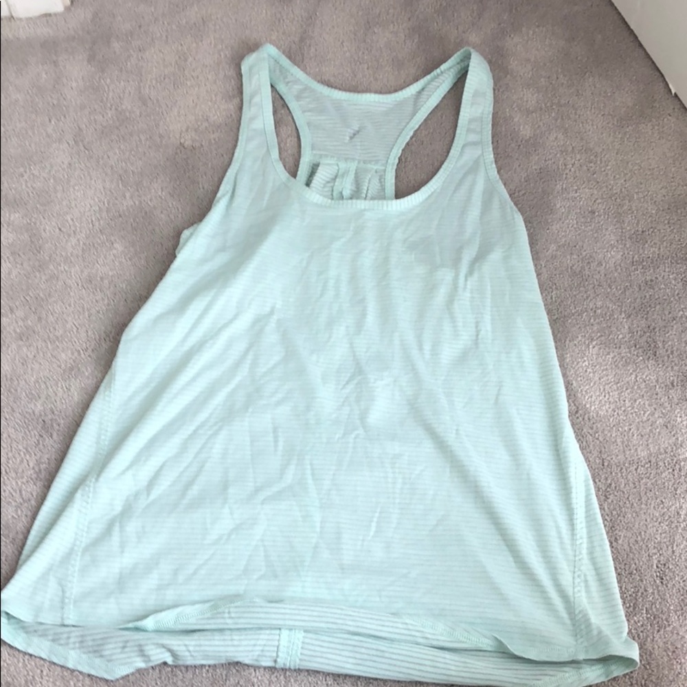 mint green Lululemon shirt